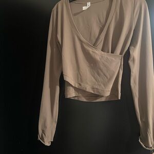 Athleta Taupe Long Sleeve Crop Top